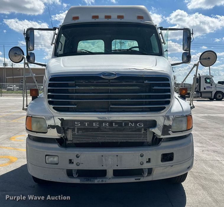 image for item DH1807 2007 Sterling AT9500  semi truck