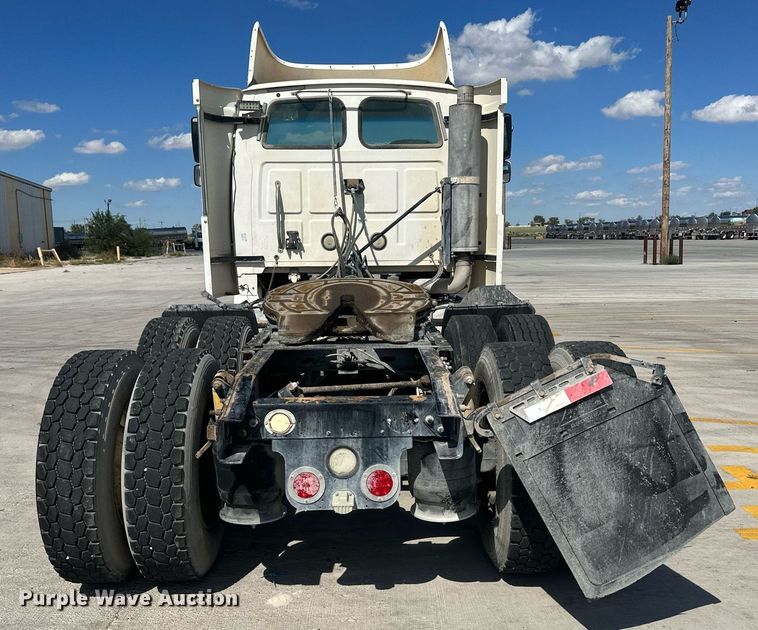 image for item DH1807 2007 Sterling AT9500  semi truck