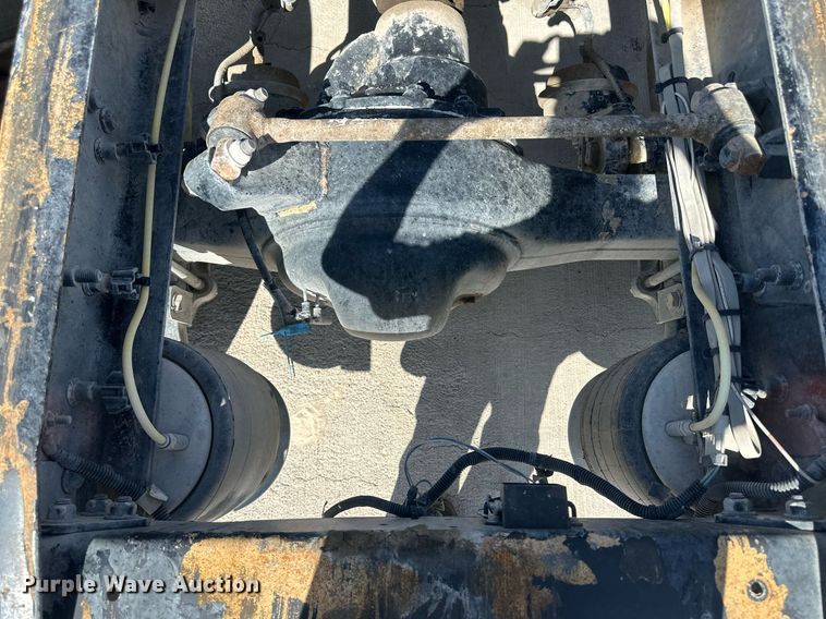 image for item DH1807 2007 Sterling AT9500  semi truck