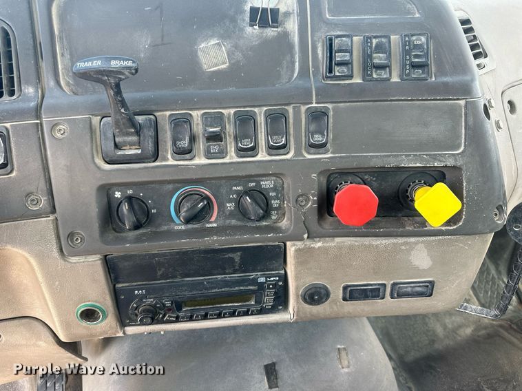 image for item DH1807 2007 Sterling AT9500  semi truck