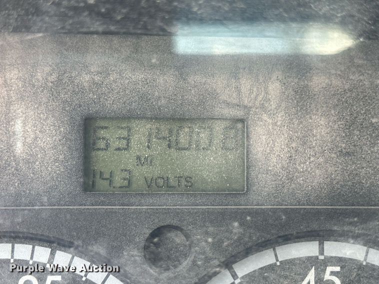 image for item DH1807 2007 Sterling AT9500  semi truck