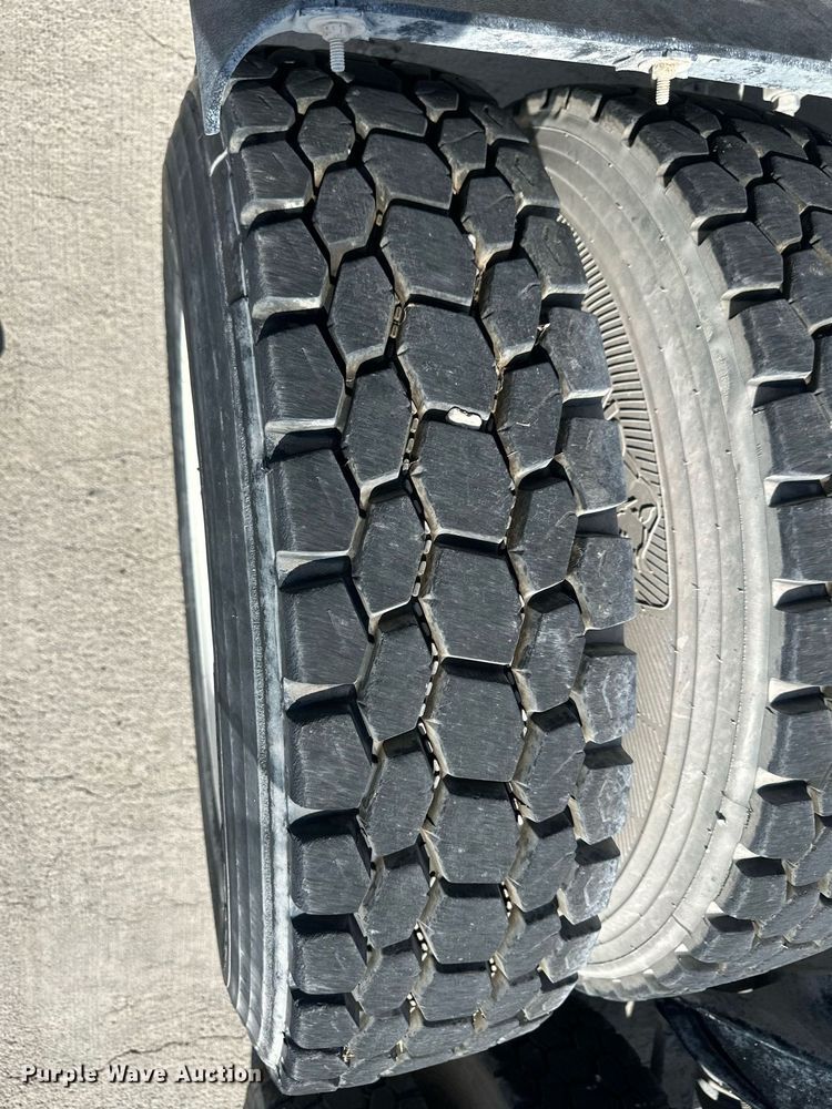 image for item DH1807 2007 Sterling AT9500  semi truck