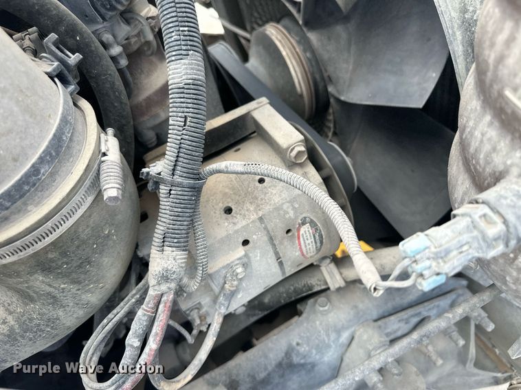 image for item DH1809 2006 International 8600  semi truck