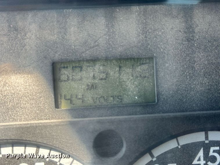 image for item DH1810 2007 Sterling AT9500  semi truck