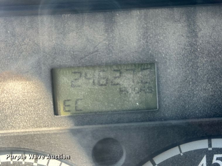 image for item DH1810 2007 Sterling AT9500  semi truck