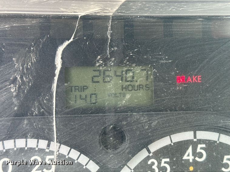 image for item DH1811 2012 Freightliner Cascadia  semi truck