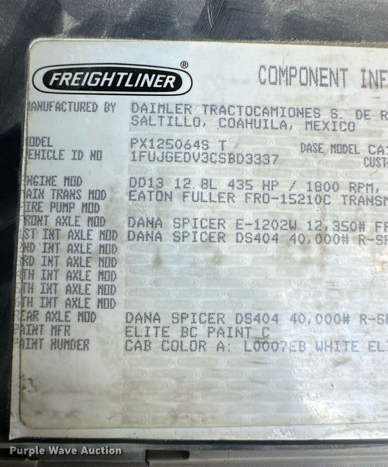 image for item DH1811 2012 Freightliner Cascadia  semi truck