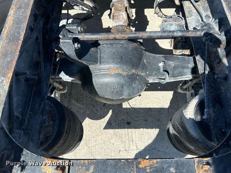 image for item DH1812 2006 International 8600  semi truck