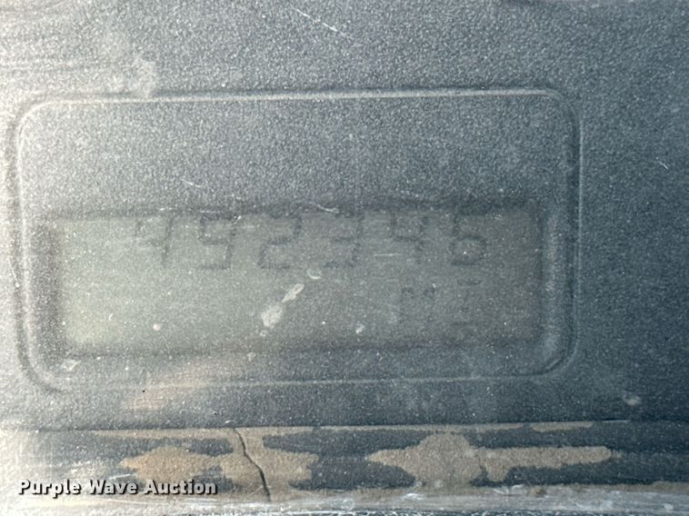 image for item DH1812 2006 International 8600  semi truck