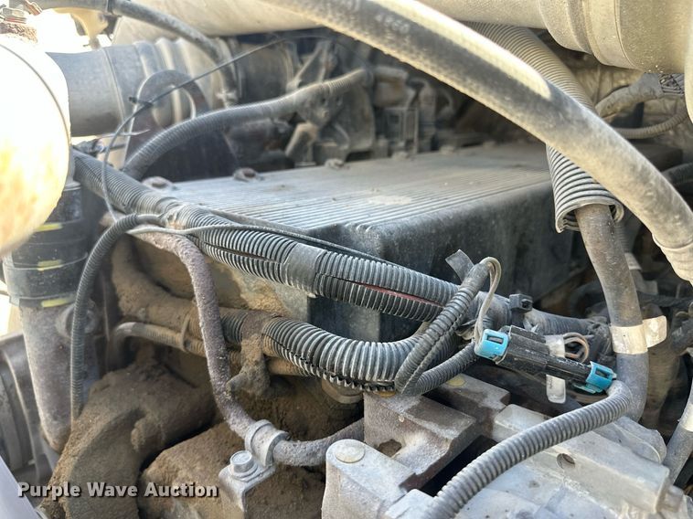 image for item DH1812 2006 International 8600  semi truck