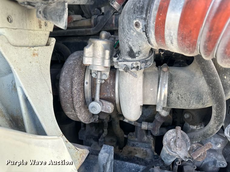 image for item DH1812 2006 International 8600  semi truck