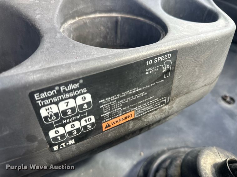 image for item DH1814 2011 International ProStar Premium  semi truck