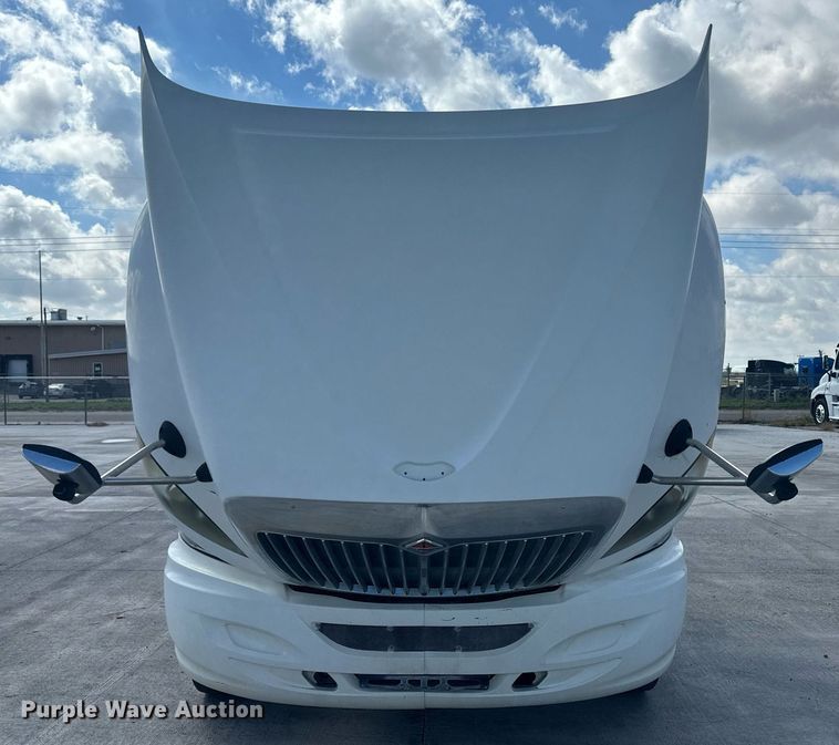 image for item DH1814 2011 International ProStar Premium  semi truck