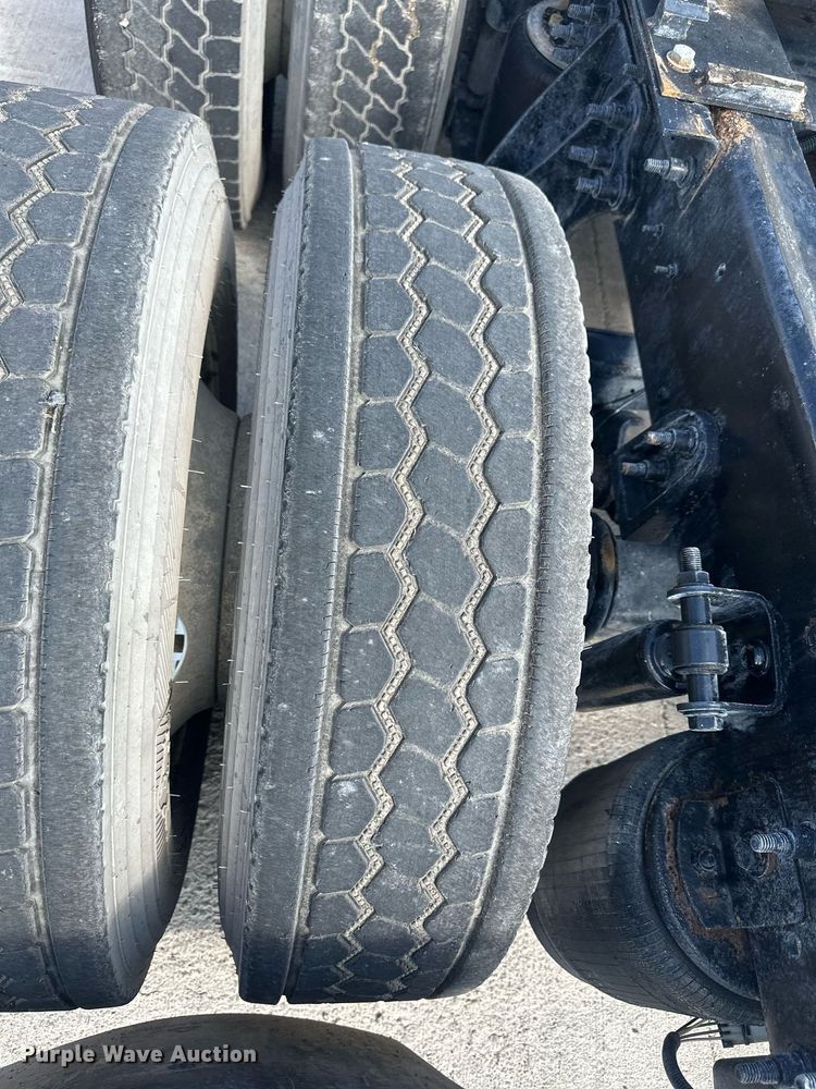 image for item DH1814 2011 International ProStar Premium  semi truck