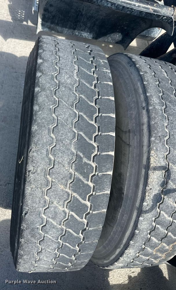 image for item DH1814 2011 International ProStar Premium  semi truck