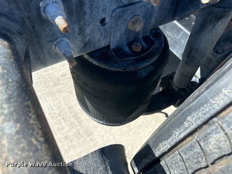 image for item DH1815 2012 International ProStar Plus  semi truck