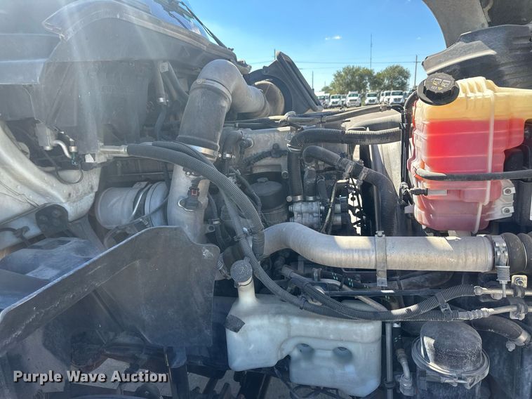 image for item DH1815 2012 International ProStar Plus  semi truck