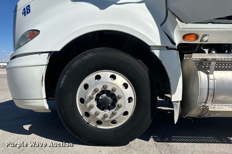 image for item DH1815 2012 International ProStar Plus  semi truck