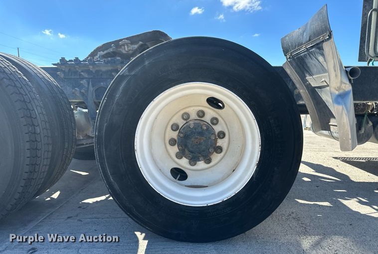 image for item DH1815 2012 International ProStar Plus  semi truck