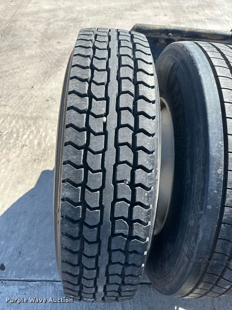 image for item DH1815 2012 International ProStar Plus  semi truck