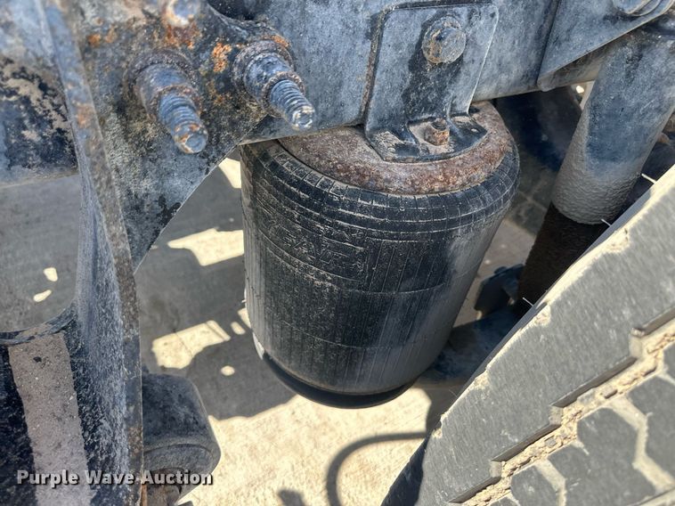 image for item DH1819 2011 International TranStar 8600  semi truck