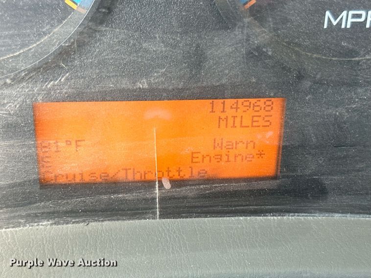 image for item DH1819 2011 International TranStar 8600  semi truck