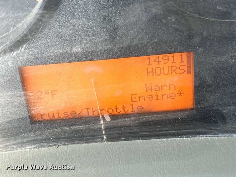 image for item DH1819 2011 International TranStar 8600  semi truck