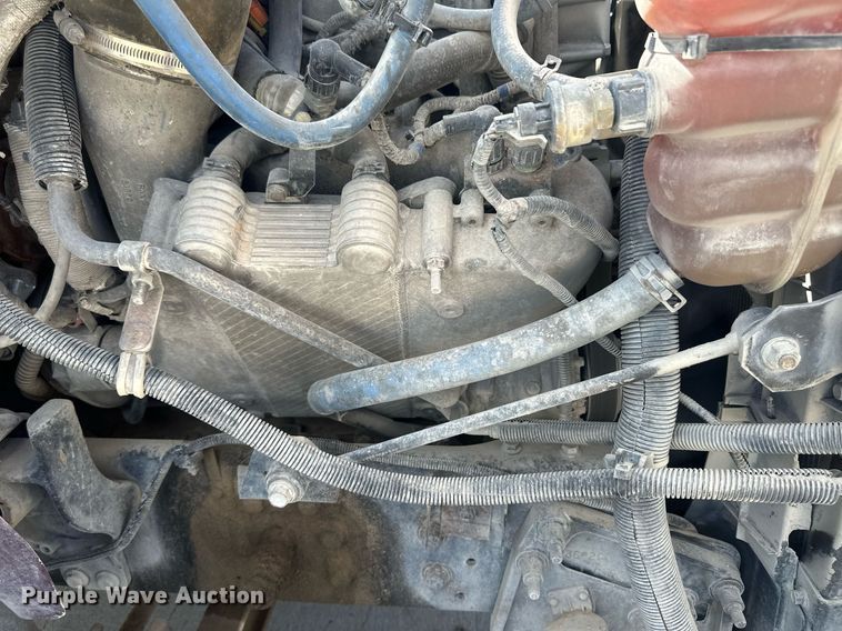 image for item DH1819 2011 International TranStar 8600  semi truck