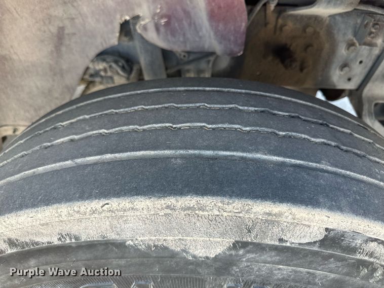 image for item DH1819 2011 International TranStar 8600  semi truck