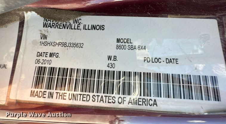 image for item DH1819 2011 International TranStar 8600  semi truck