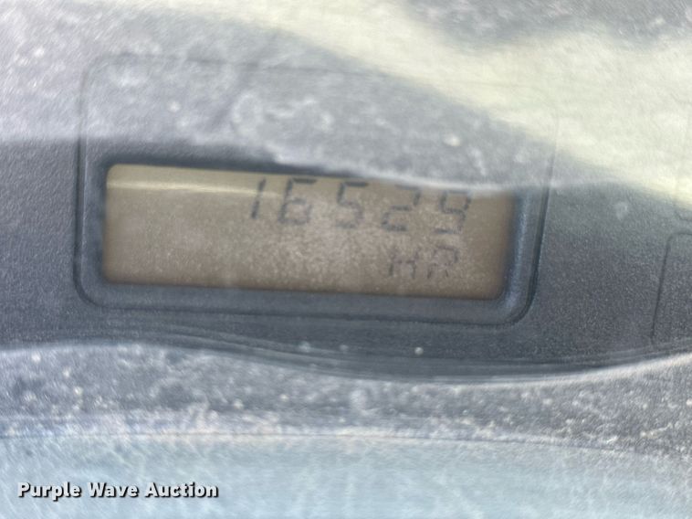 image for item DH1820 2007 International 8600  semi truck