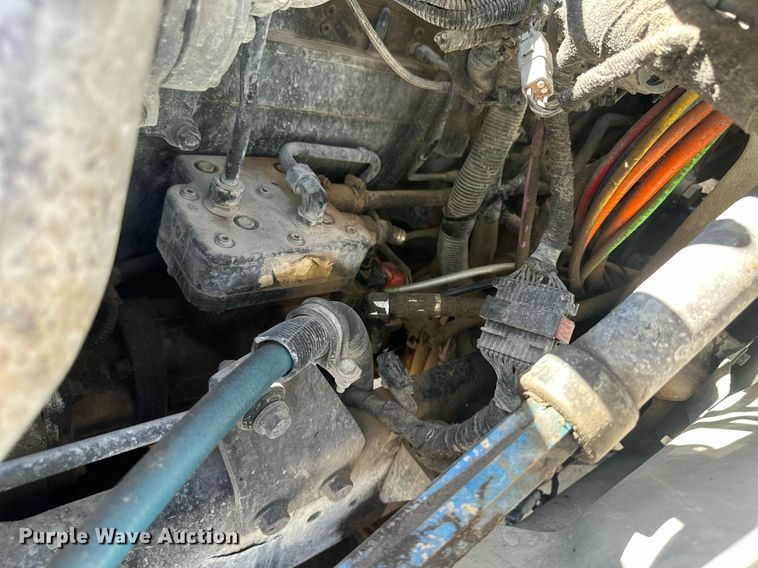 image for item DH1820 2007 International 8600  semi truck