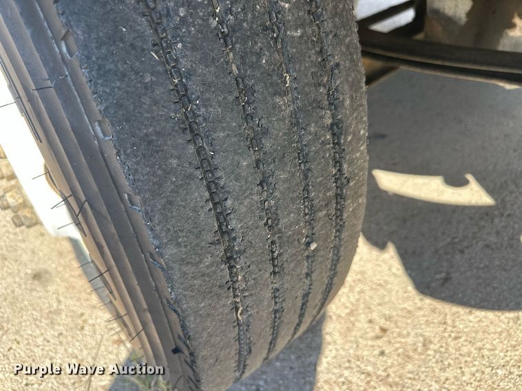 image for item DH1820 2007 International 8600  semi truck