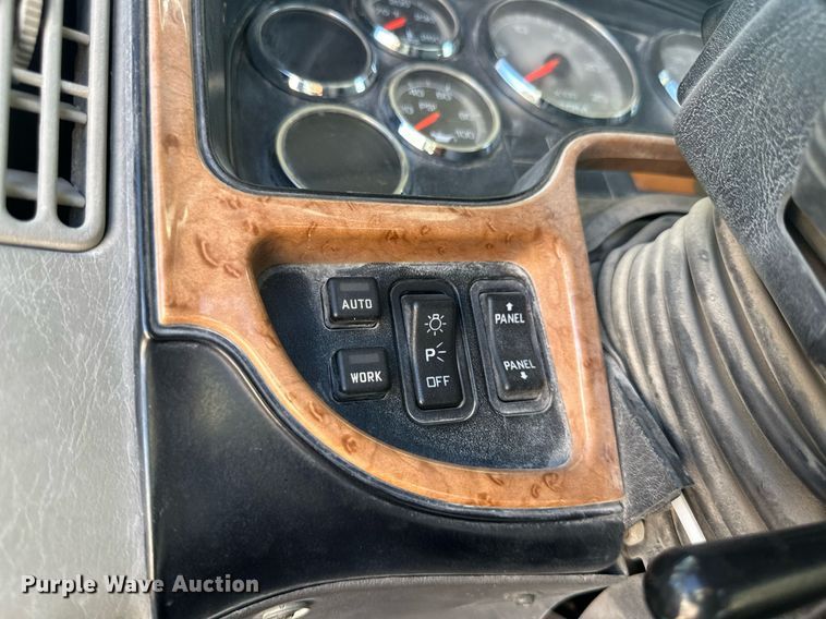 image for item DH1821 2011 International ProStar Premium  semi truck