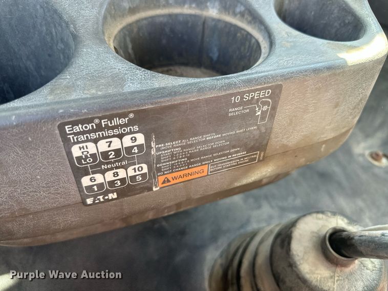 image for item DH1821 2011 International ProStar Premium  semi truck