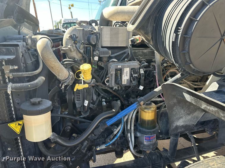 image for item DH1821 2011 International ProStar Premium  semi truck