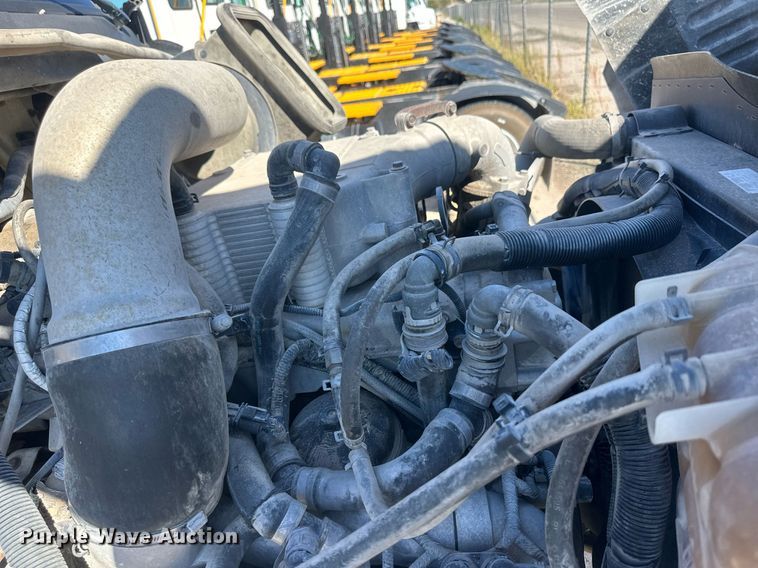 image for item DH1821 2011 International ProStar Premium  semi truck