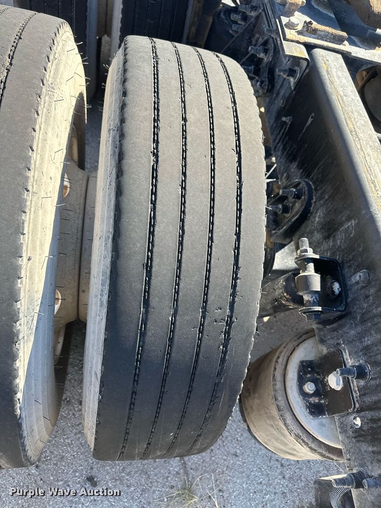 image for item DH1821 2011 International ProStar Premium  semi truck