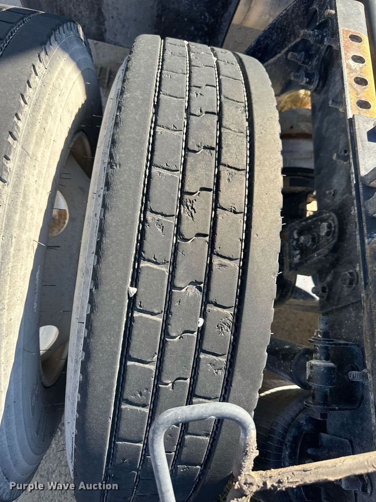 image for item DH1821 2011 International ProStar Premium  semi truck