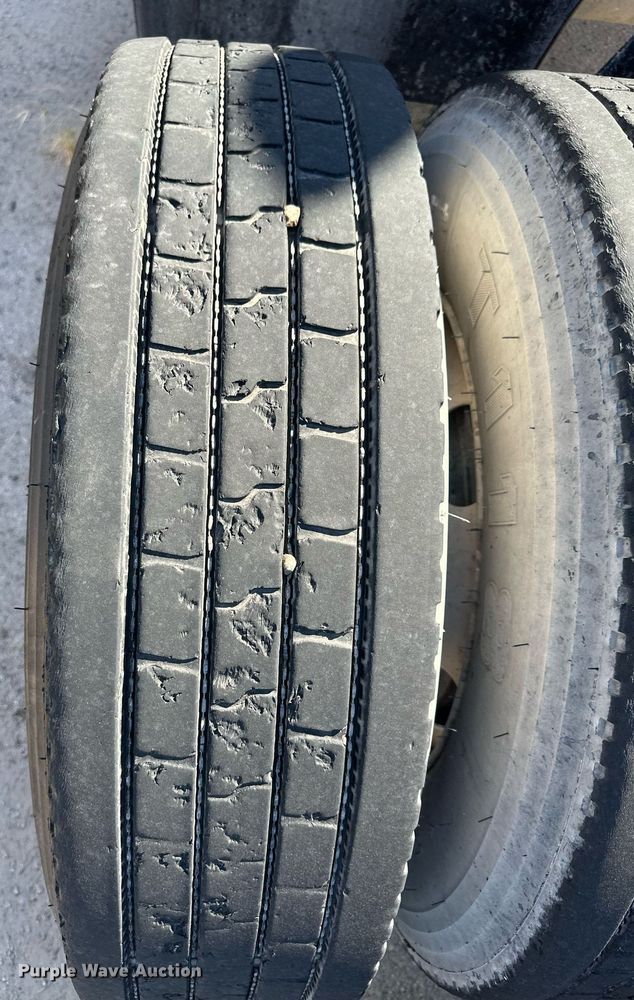 image for item DH1821 2011 International ProStar Premium  semi truck