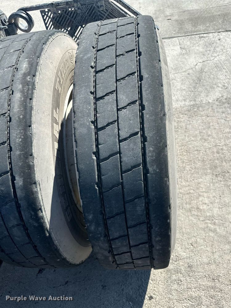 image for item DH1822 2011 International ProStar Premium  semi truck