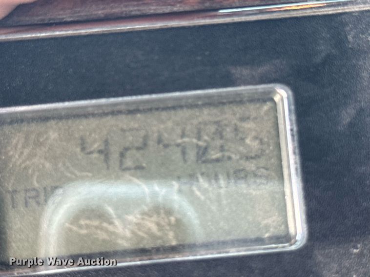 image for item DH1824 2013 Freightliner Cascadia  semi truck