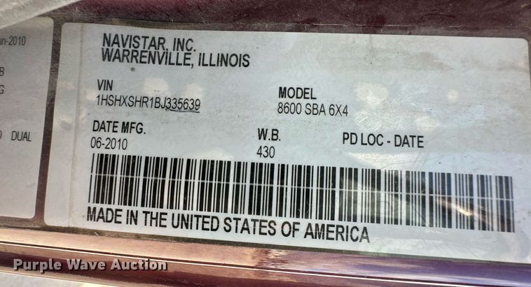 image for item DH1825 2011 International 8600  semi truck