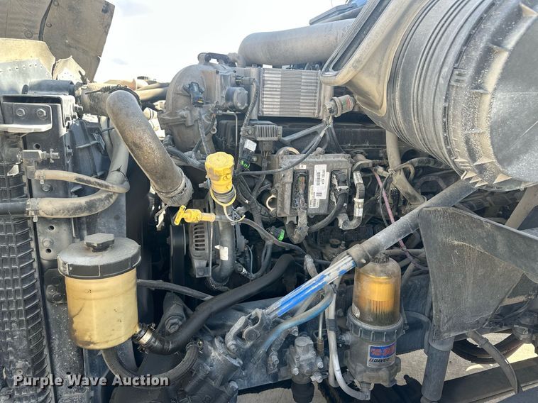 image for item DH1826 2011 International ProStar Premium  semi truck