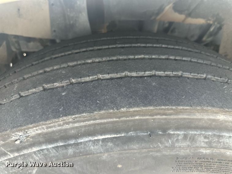 image for item DH1826 2011 International ProStar Premium  semi truck