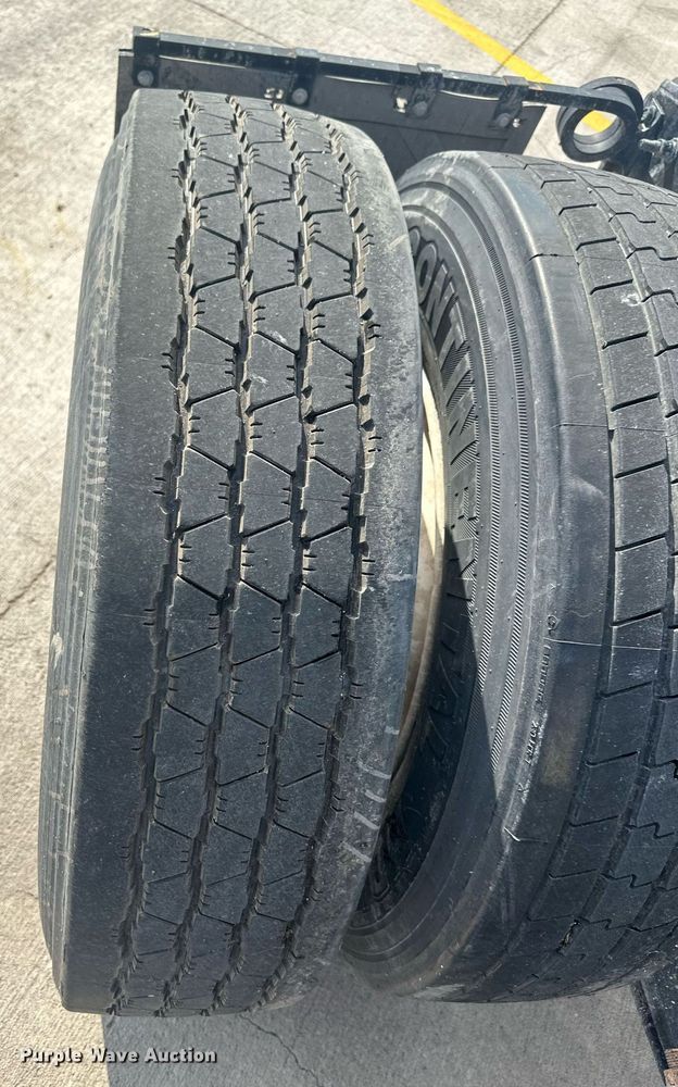 image for item DH1826 2011 International ProStar Premium  semi truck