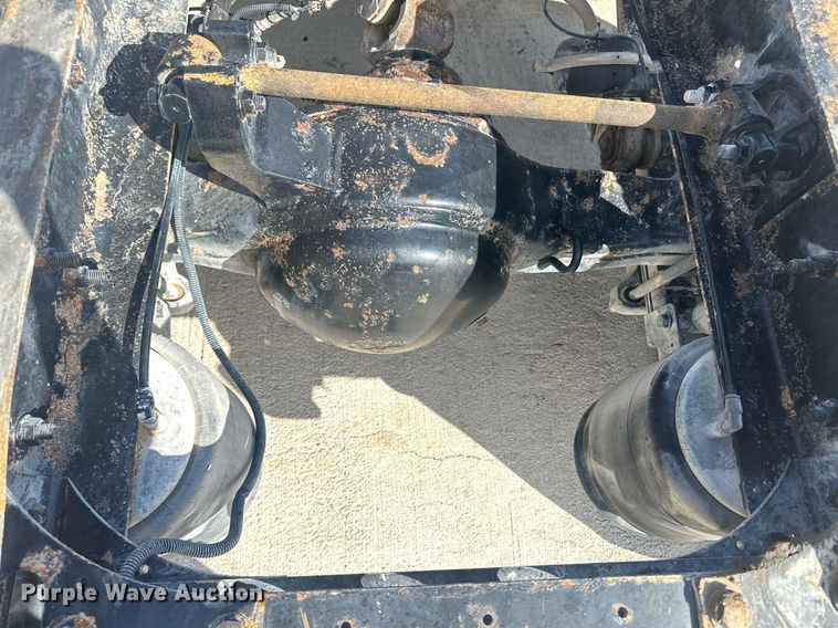 image for item DH1827 2006 International 8600  semi truck