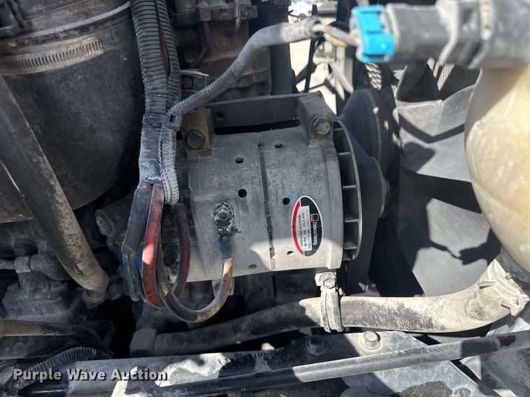 image for item DH1827 2006 International 8600  semi truck