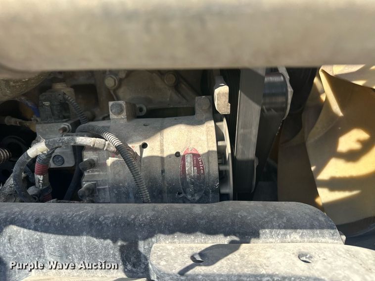 image for item DH1828 2012 Freightliner Cascadia  semi truck