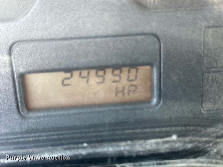 image for item DH1829 2007 International 8600  semi truck